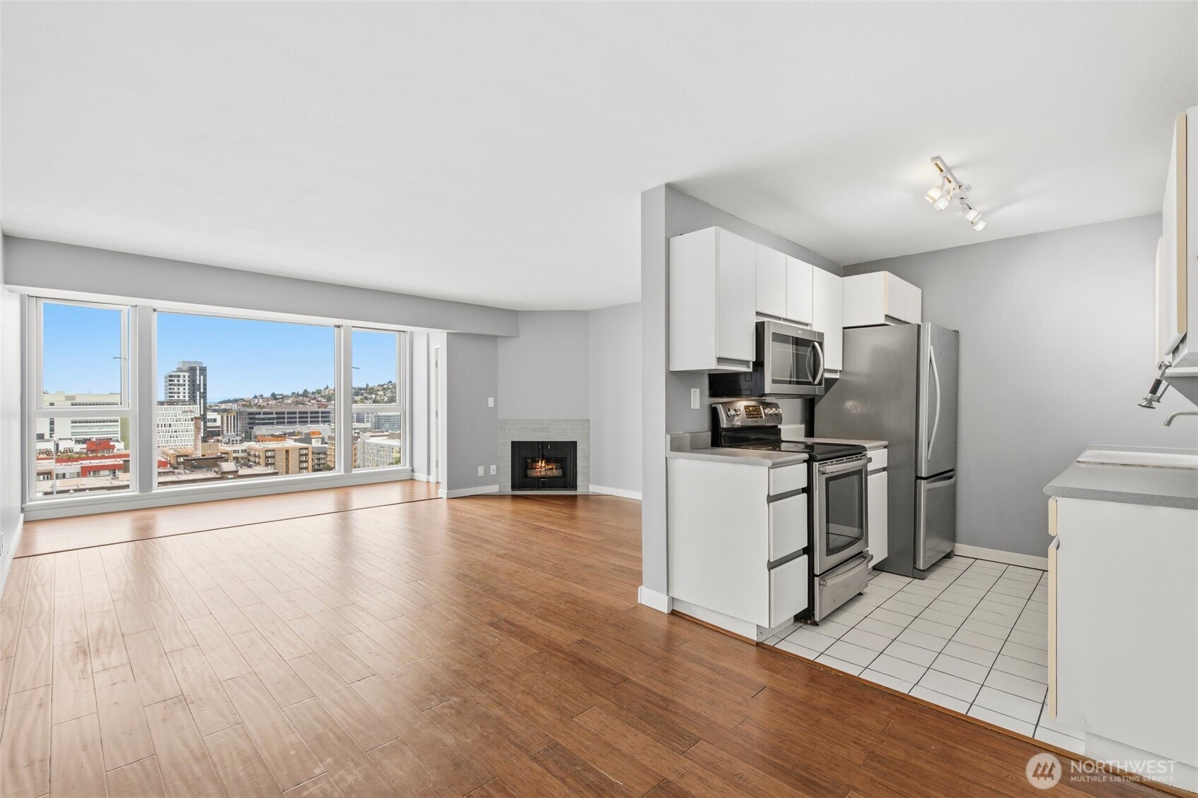 400 Melrose Avenue 204 Property Photo 12