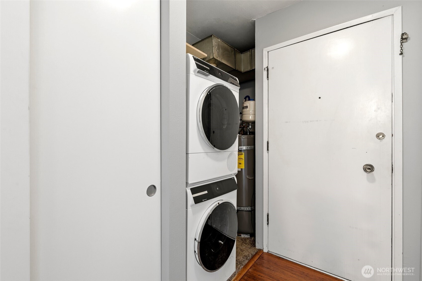 400 Melrose Avenue 204 Property Photo 22