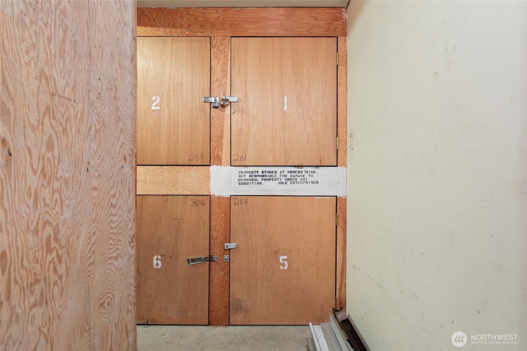 400 Melrose Avenue 204 Property Photo 24