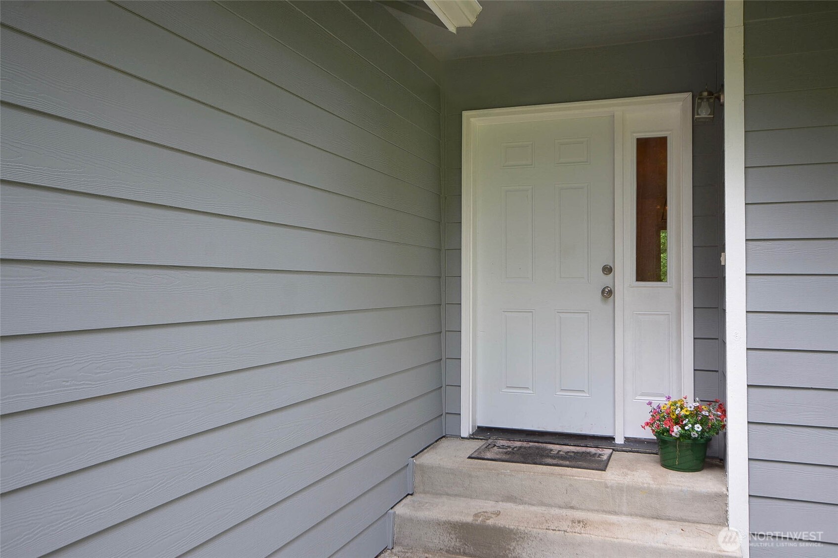 18431 Rampart Drive Property Photo 5