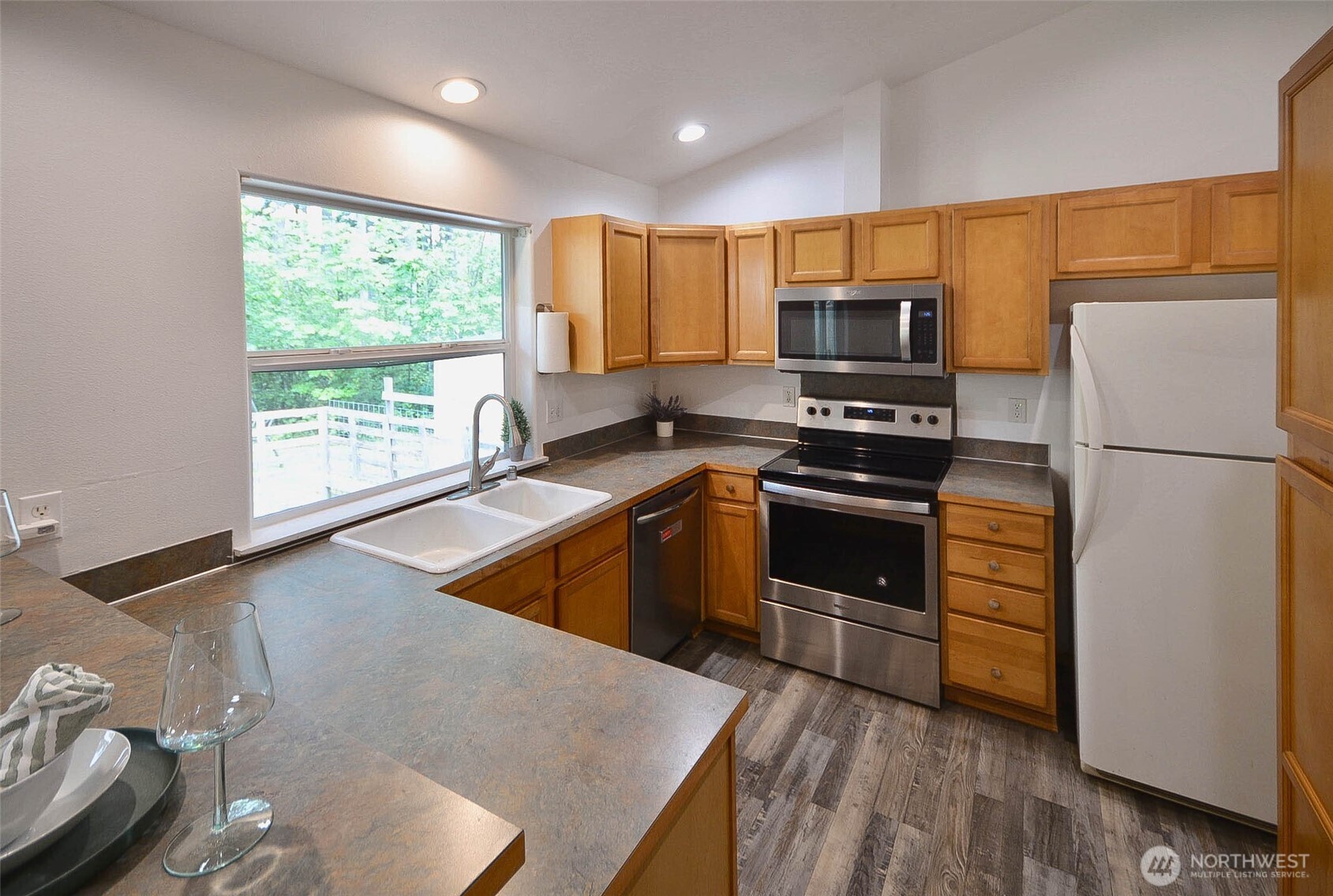 18431 Rampart Drive Property Photo 13
