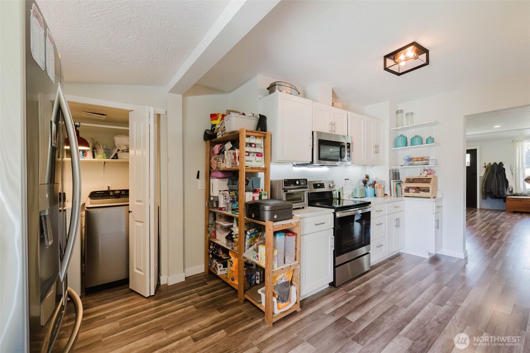 918 Ellinor Avenue Property Photo 11
