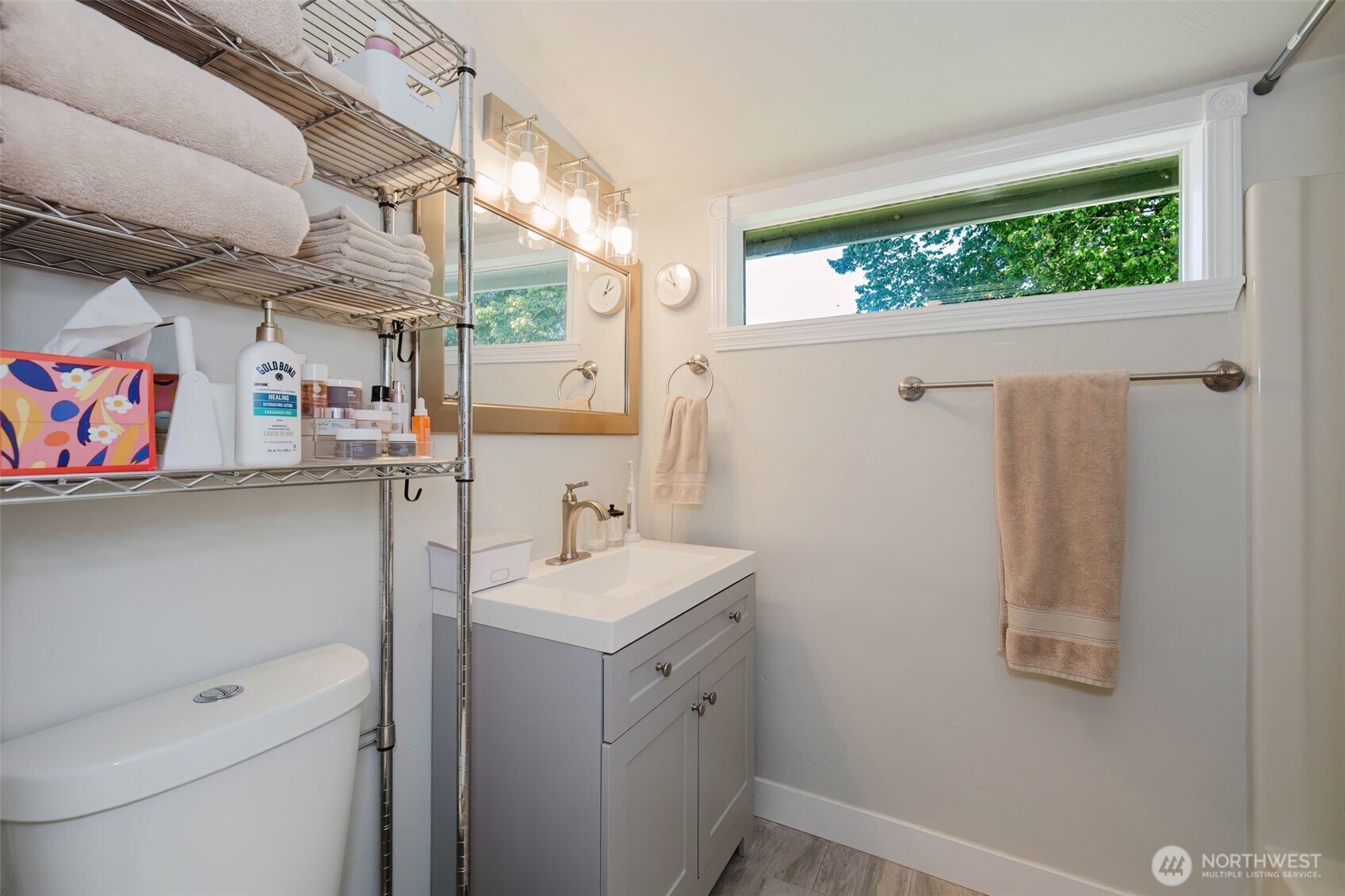 918 Ellinor Avenue Property Photo 16