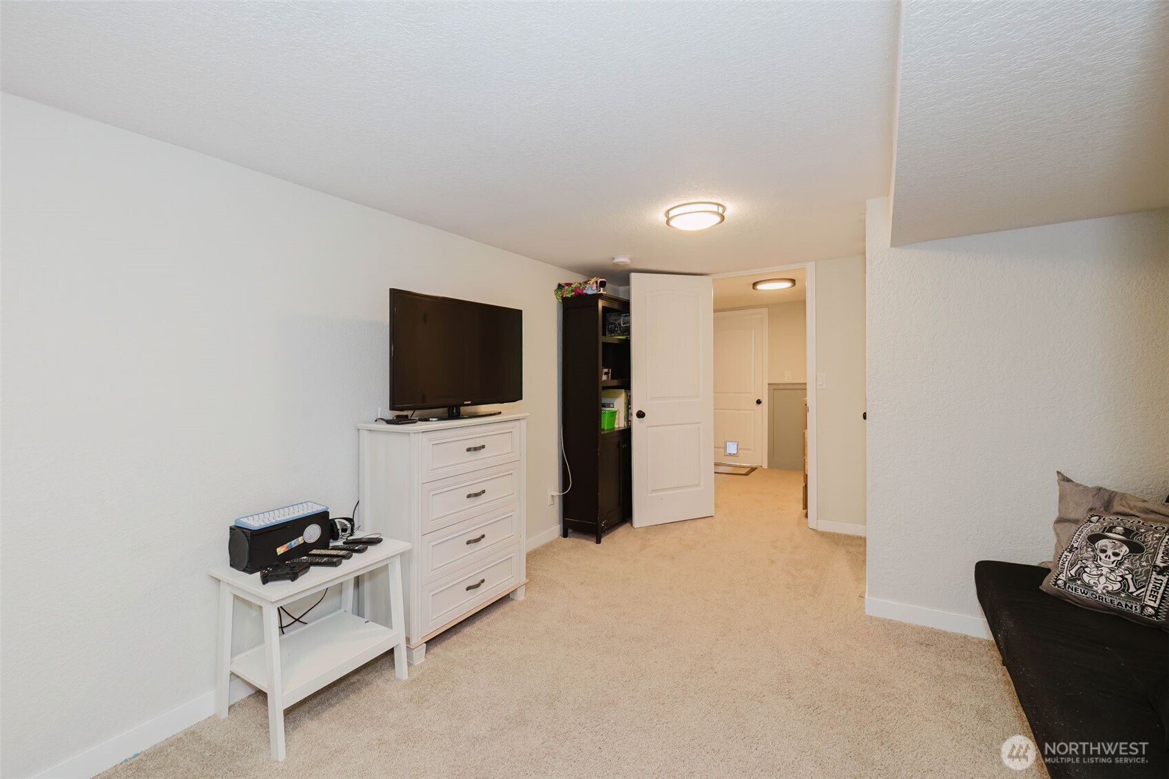 918 Ellinor Avenue Property Photo 23