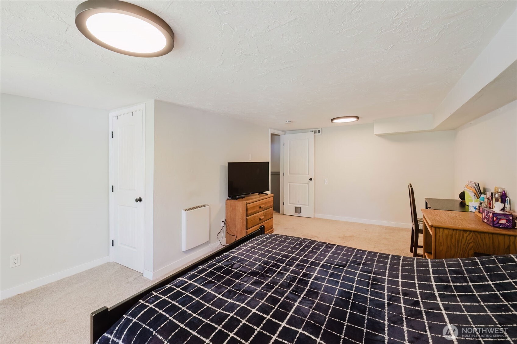 918 Ellinor Avenue Property Photo 27