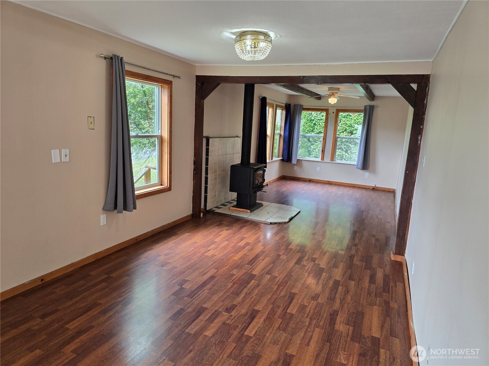 29 Sickman Ford Road Property Photo 9