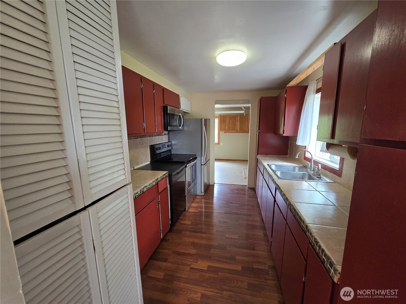 29 Sickman Ford Road Property Photo 18