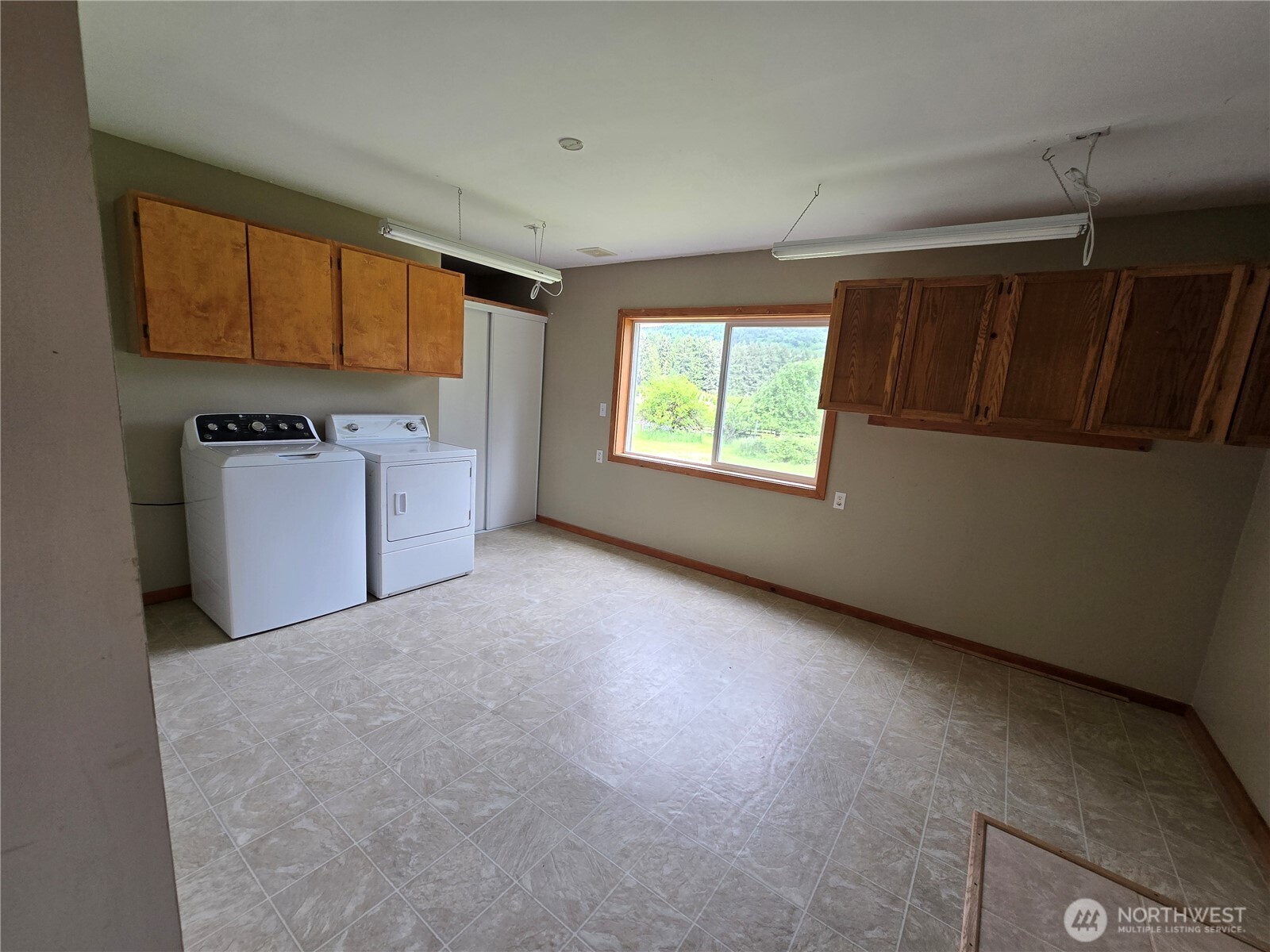 29 Sickman Ford Road Property Photo 21