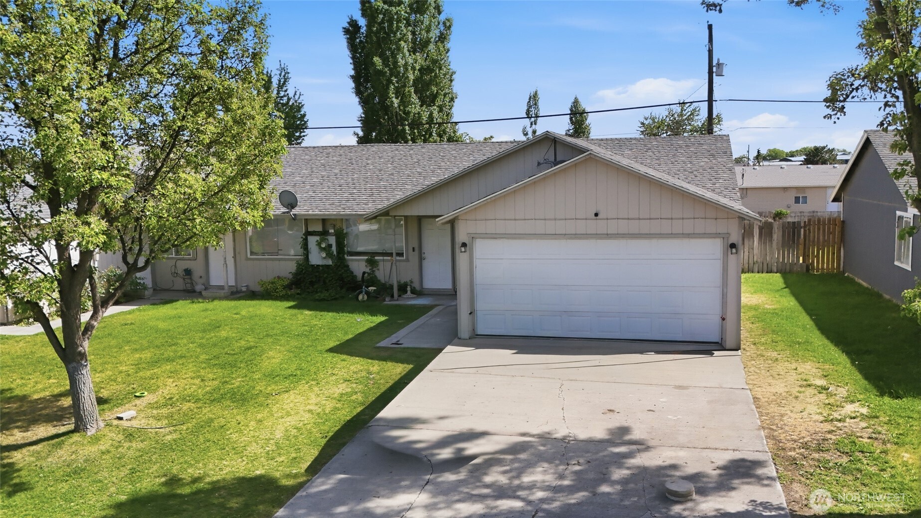905 907 Ball Court Property Photo 8