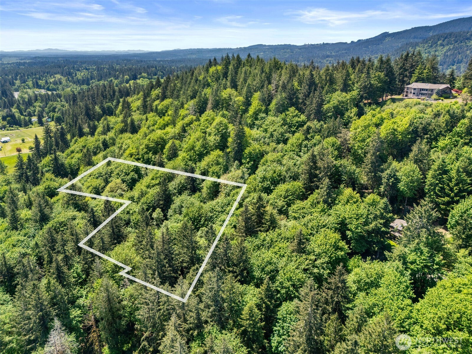 4937 Black Lake Boulevard Property Photo 1