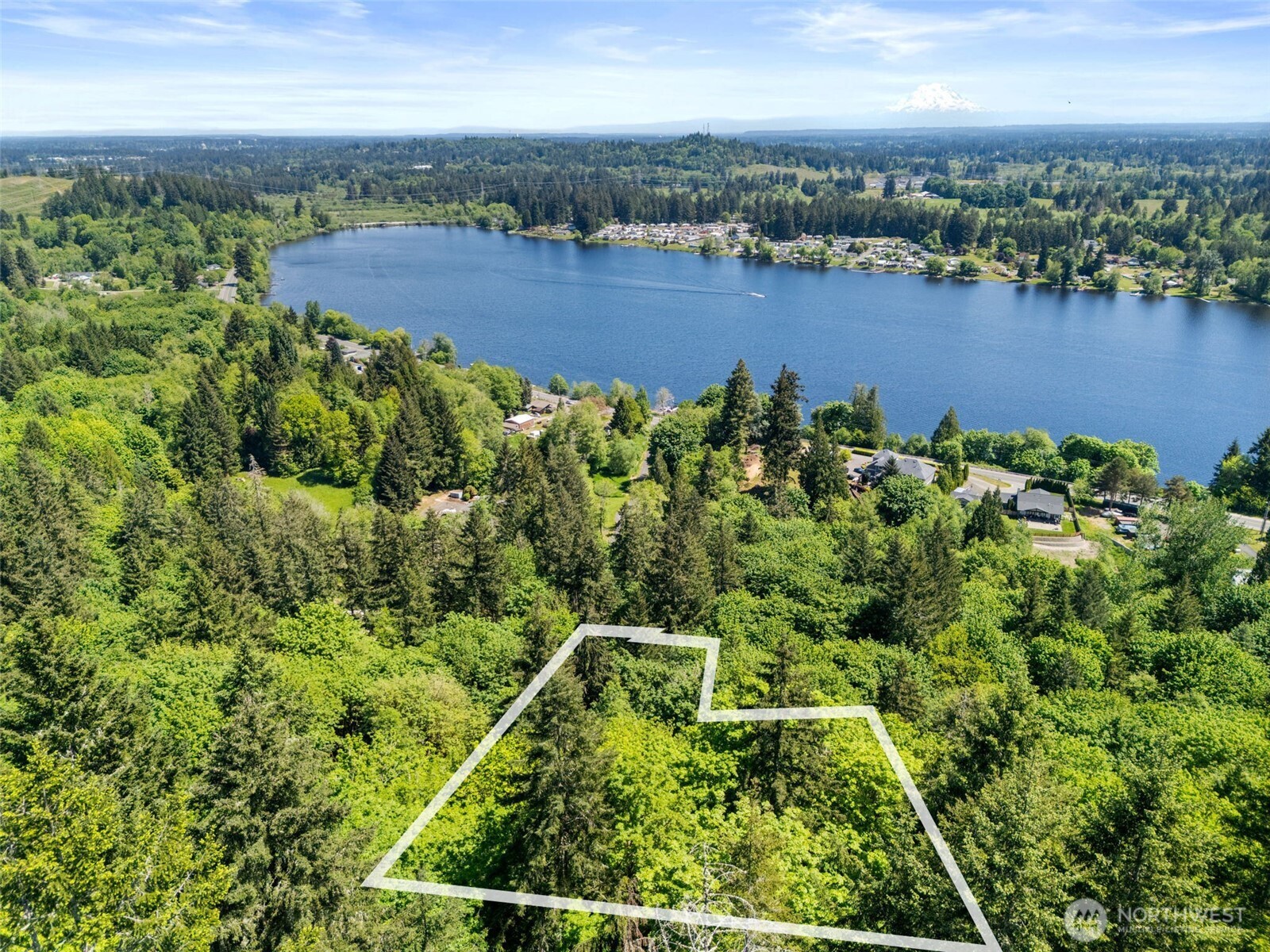 4937 Black Lake Boulevard Property Photo 2