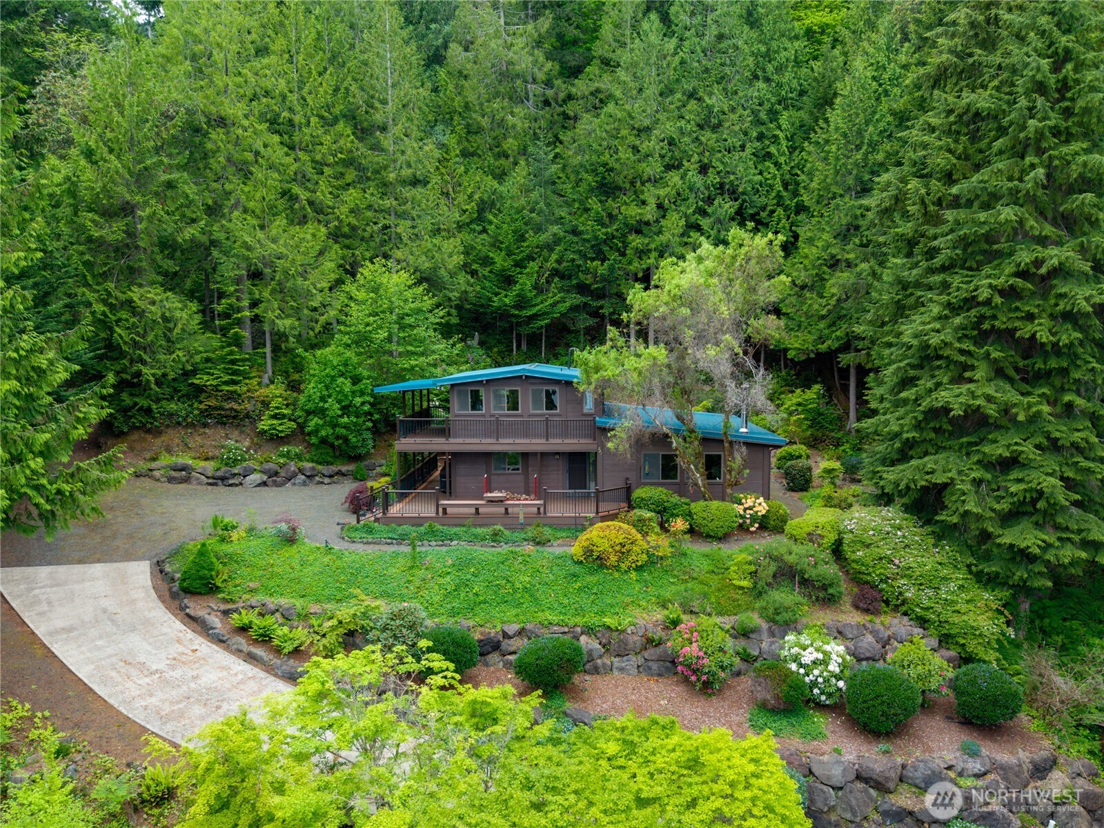 335 Tog Road Property Photo 1