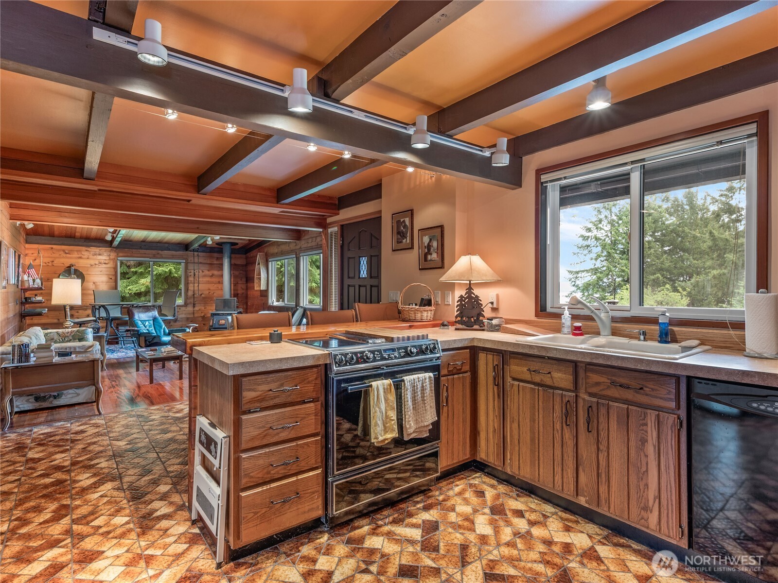 335 Tog Road Property Photo 12