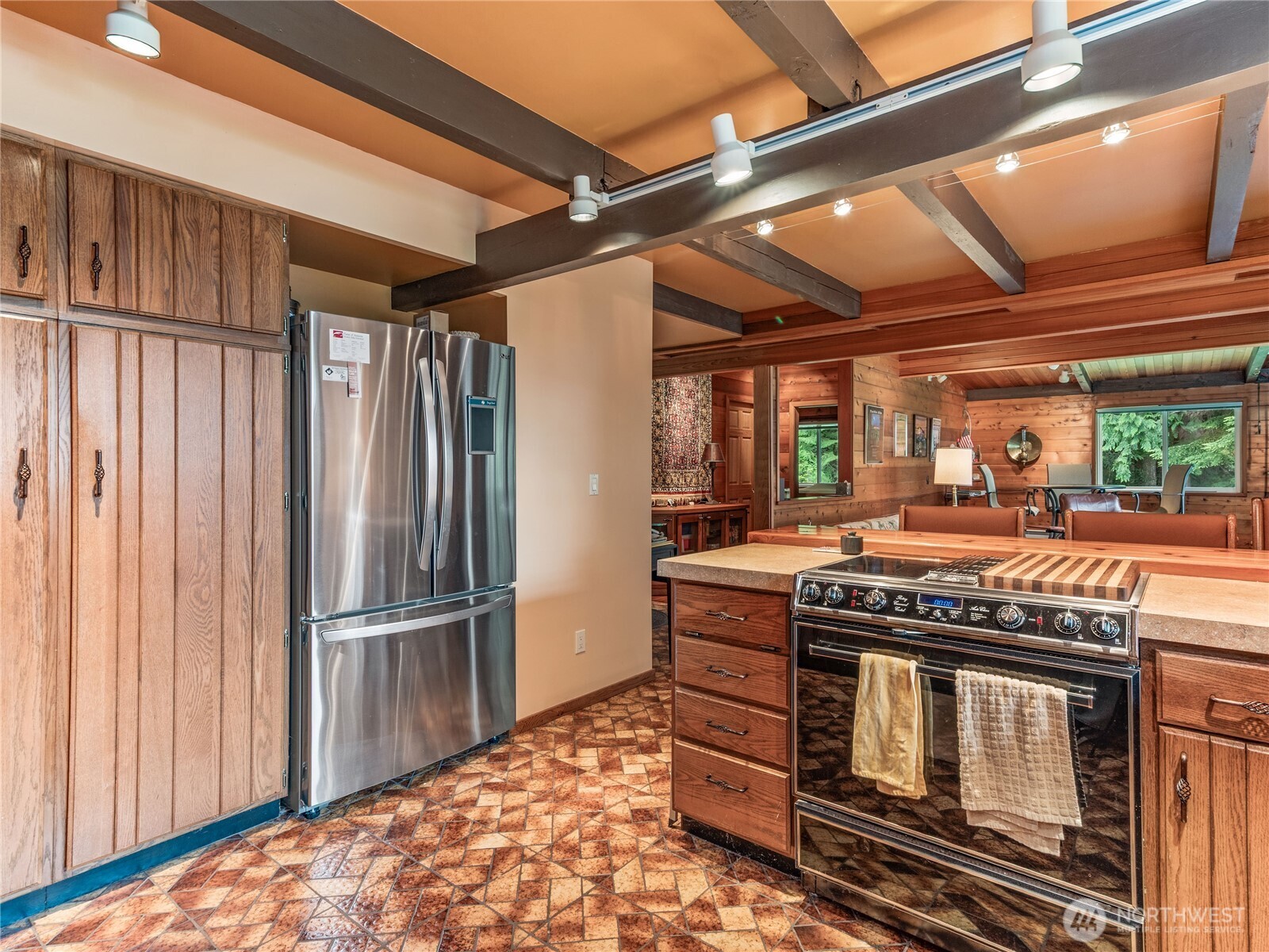 335 Tog Road Property Photo 13