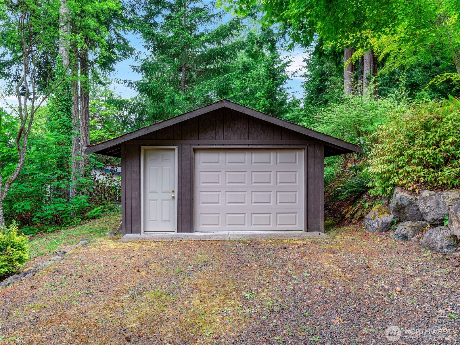 335 Tog Road Property Photo 31