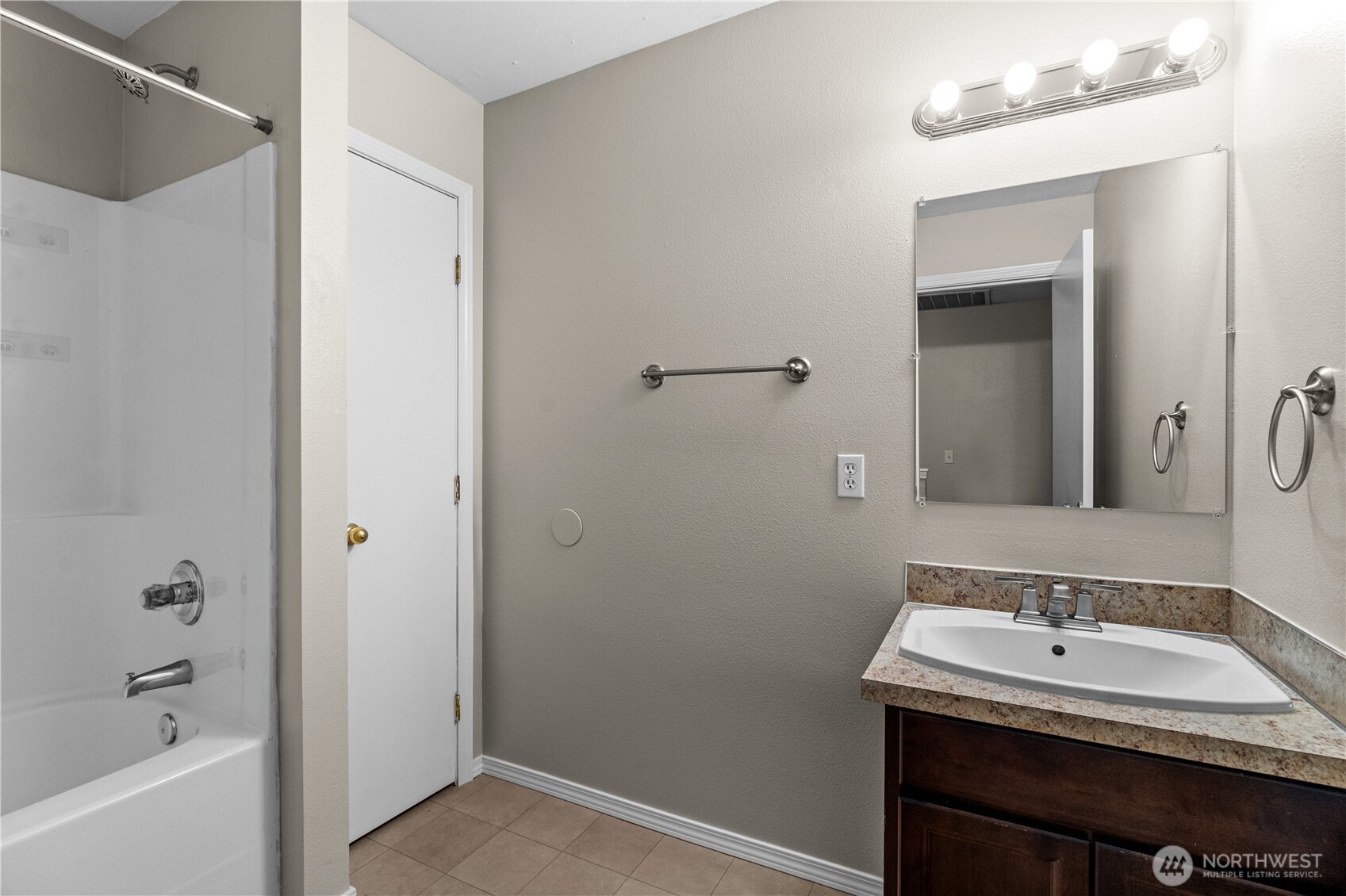 8422 175th Street Ct Property Photo 28