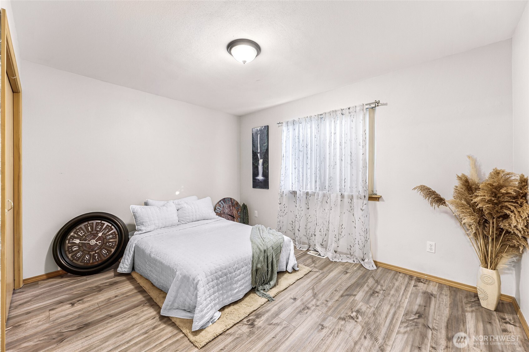 2210 Grade Road 4 Property Photo 17
