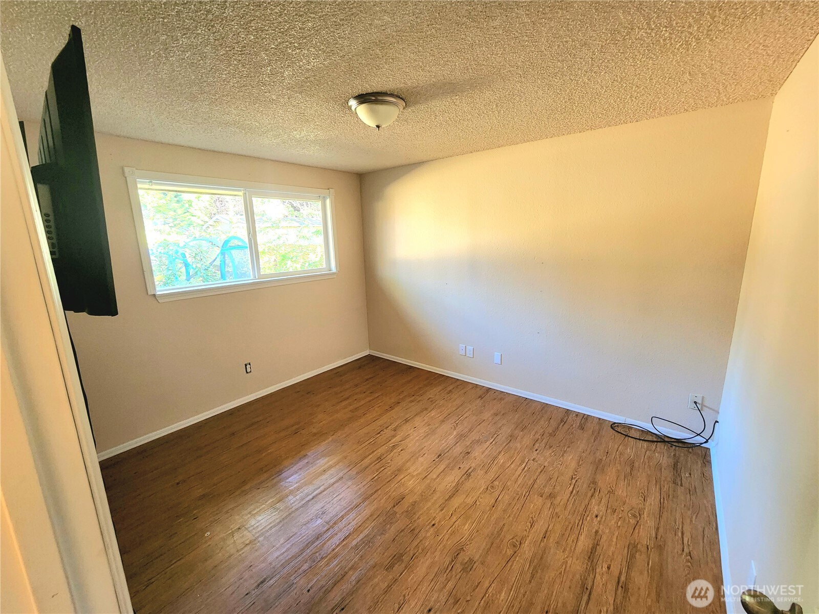 11901 Ainsworth Avenue Property Photo 21