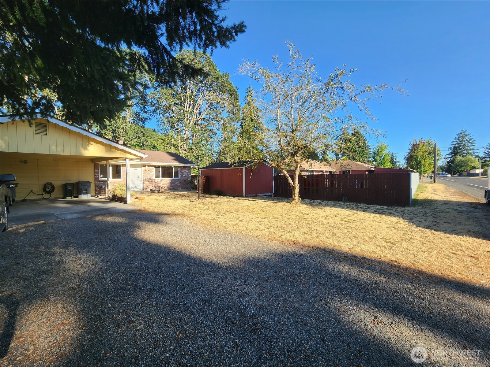 11901 Ainsworth Avenue Property Photo 26
