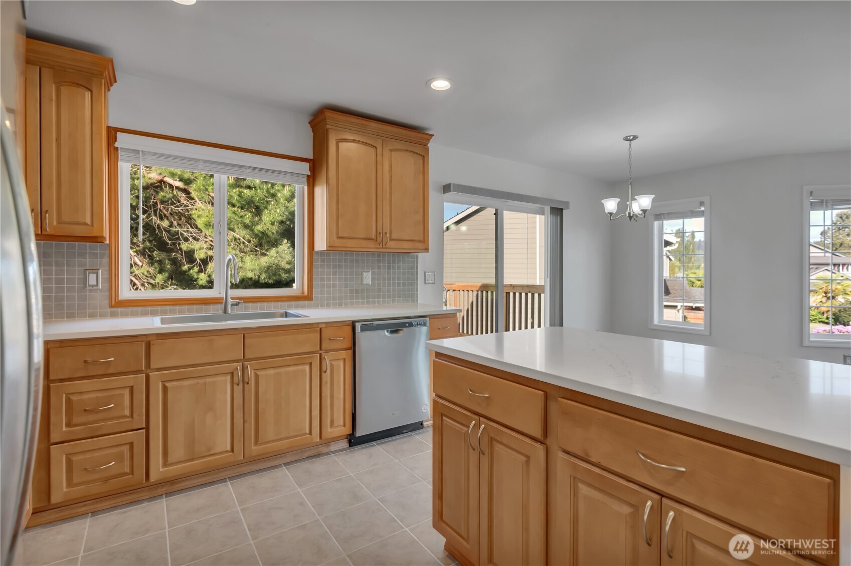 439 Hawthorne Avenue Property Photo 10