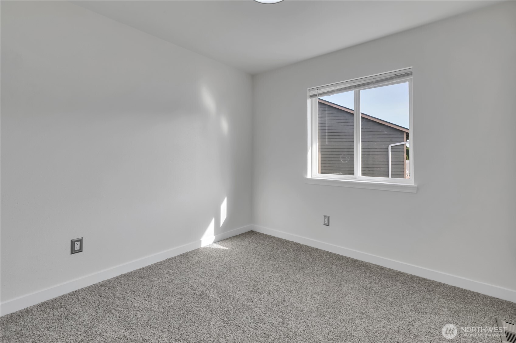 439 Hawthorne Avenue Property Photo 15