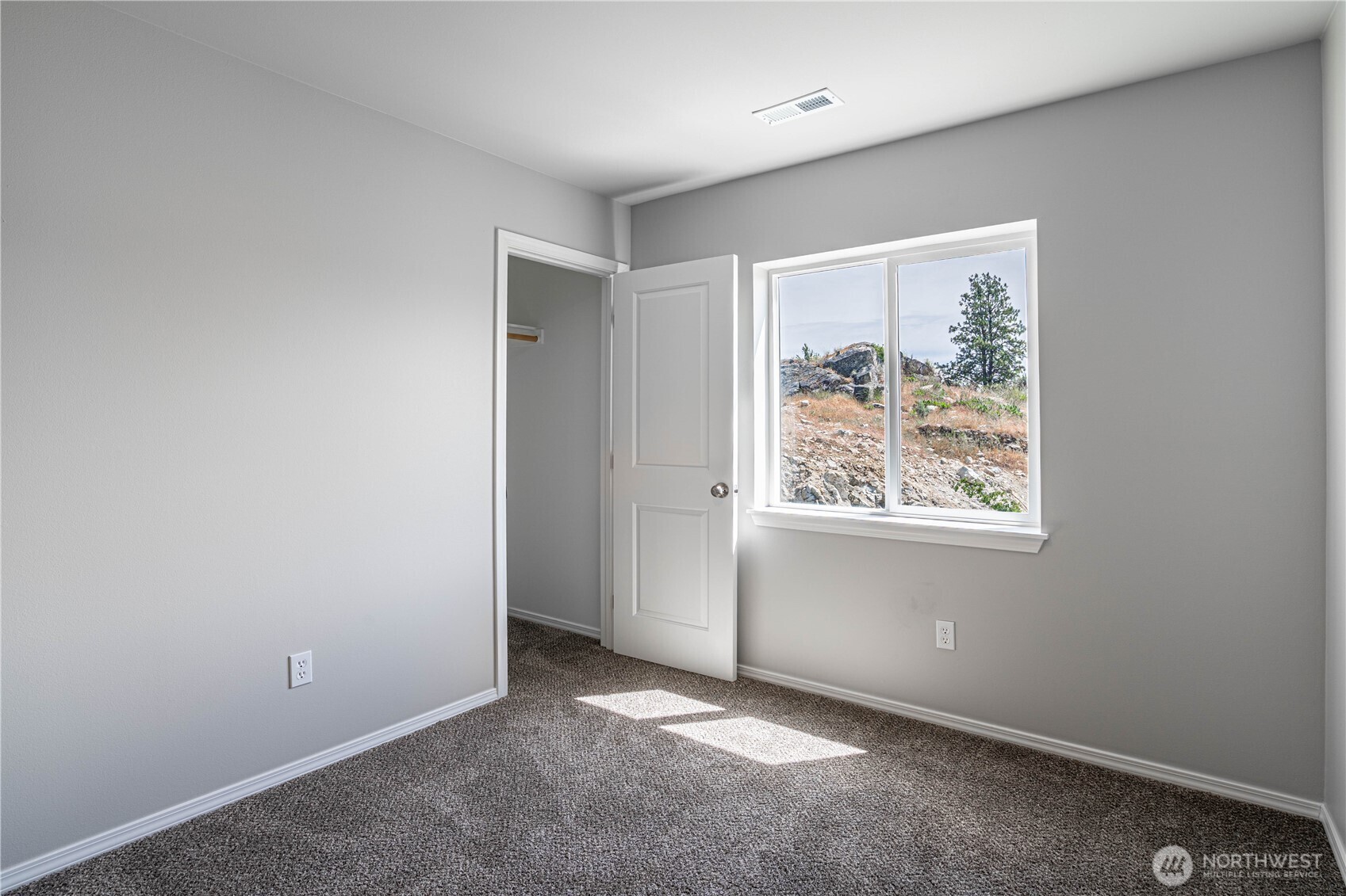 51 Phoebe Lane B4 Property Photo 10