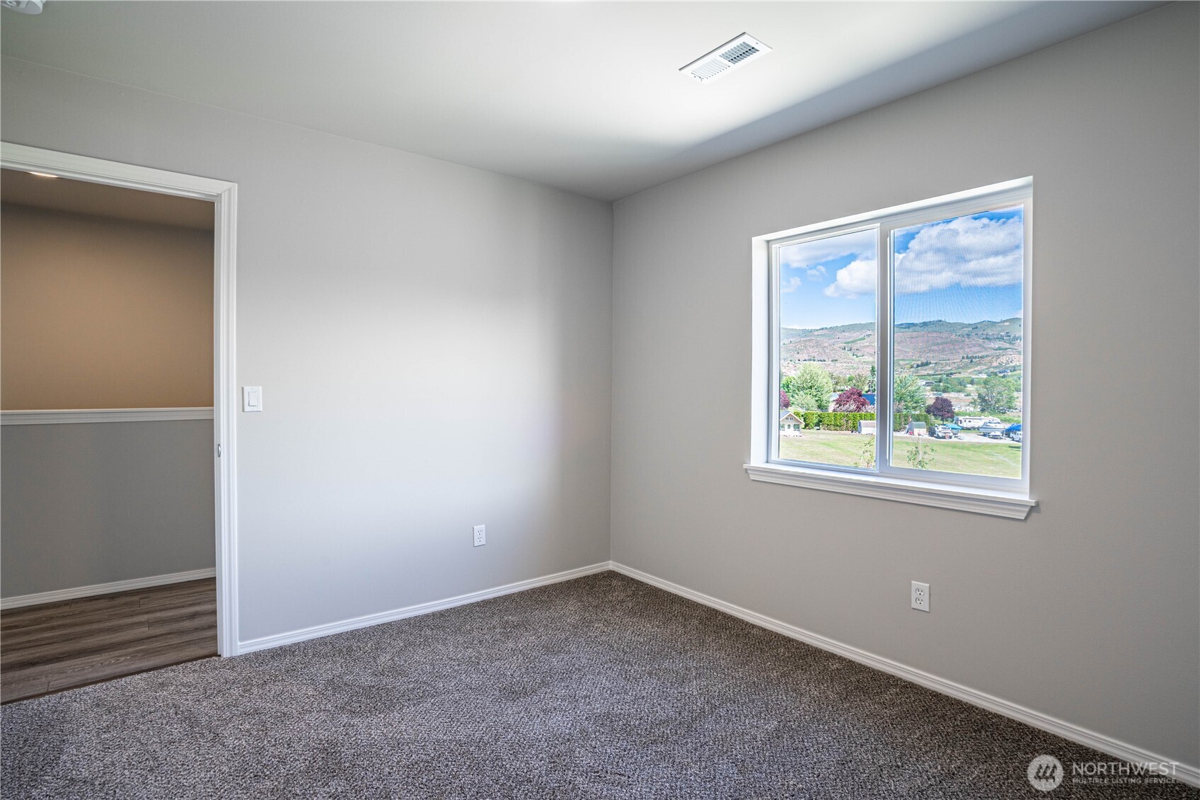 51 Phoebe Lane B4 Property Photo 12