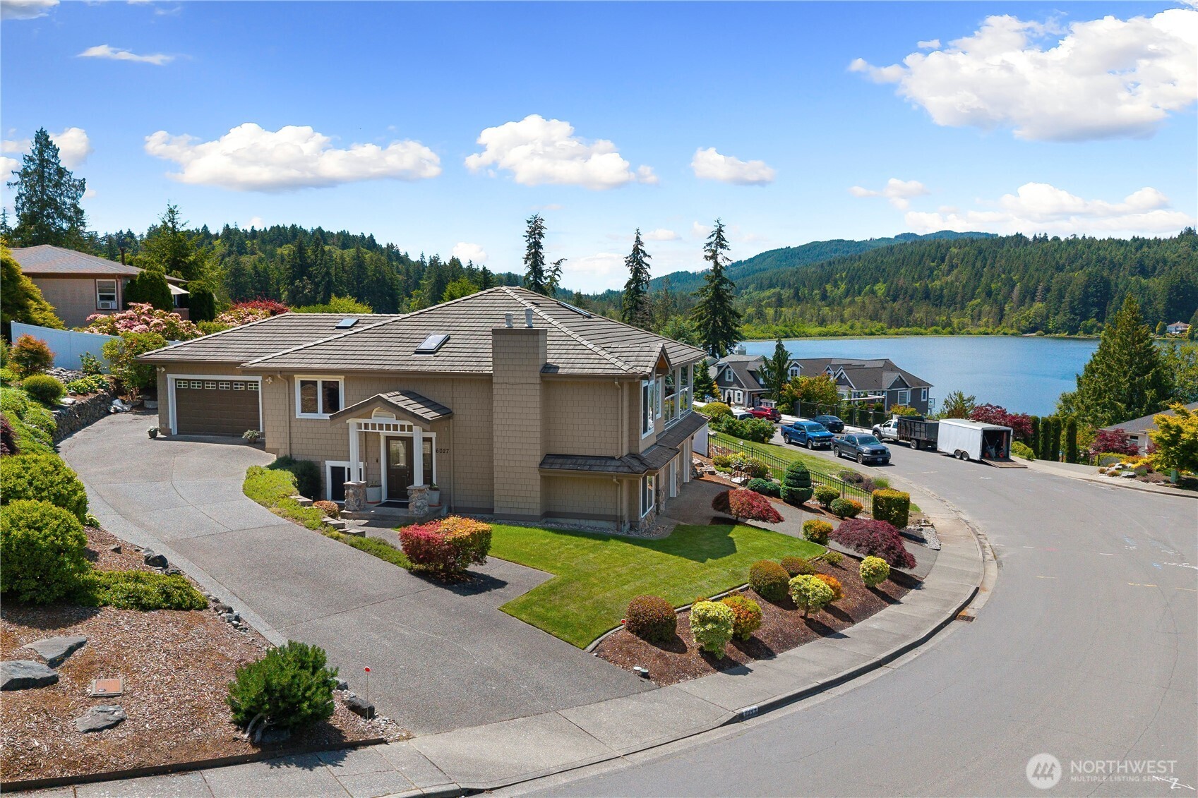 6027 Osprey Circle Property Photo 2