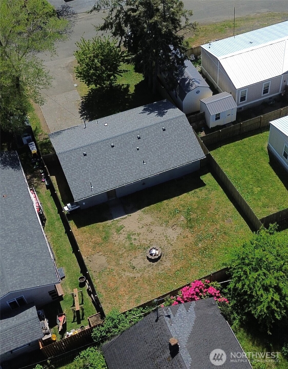 913 G Street Property Photo 13