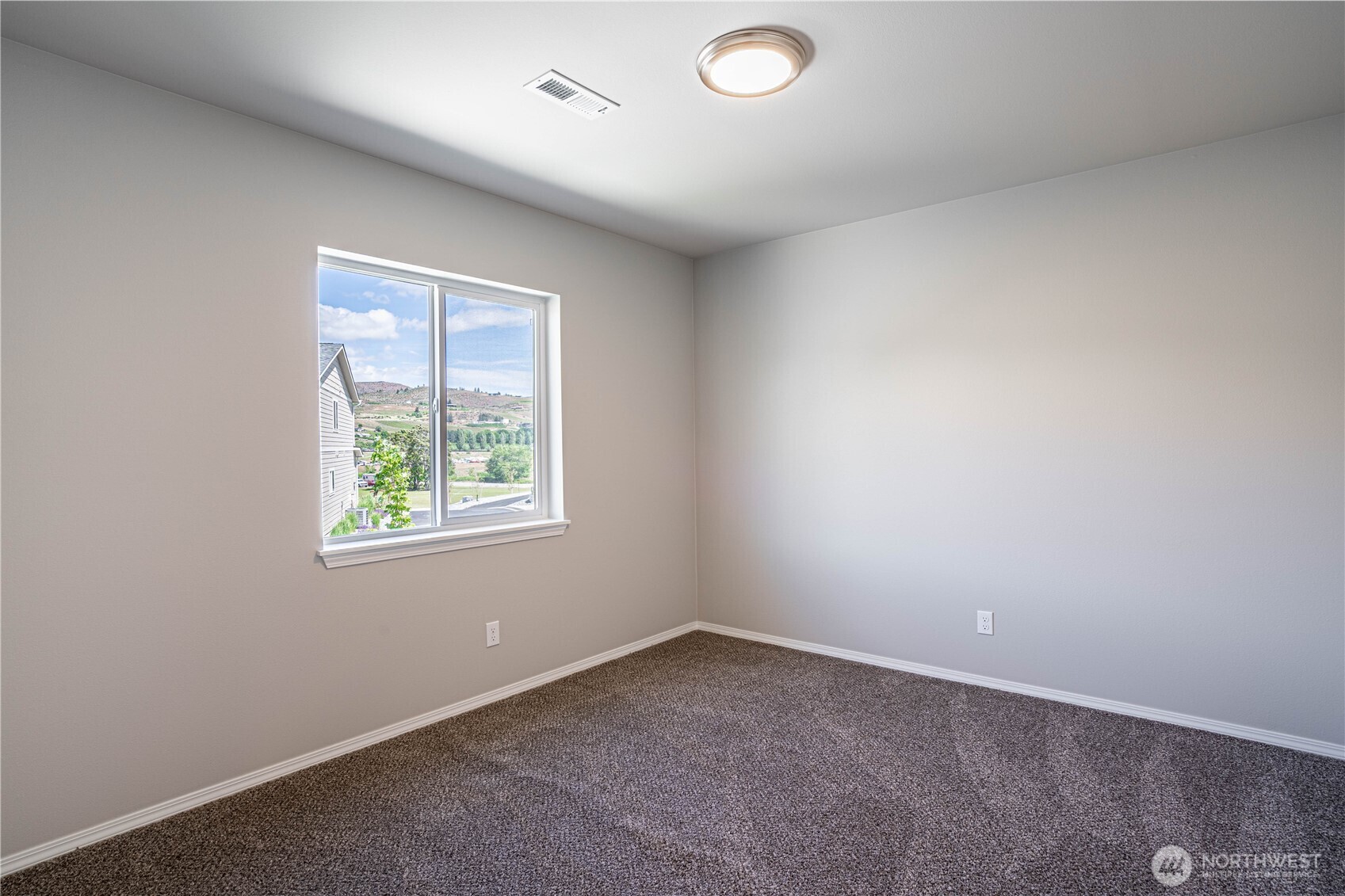 51 Phoebe Lane C6 Property Photo 18