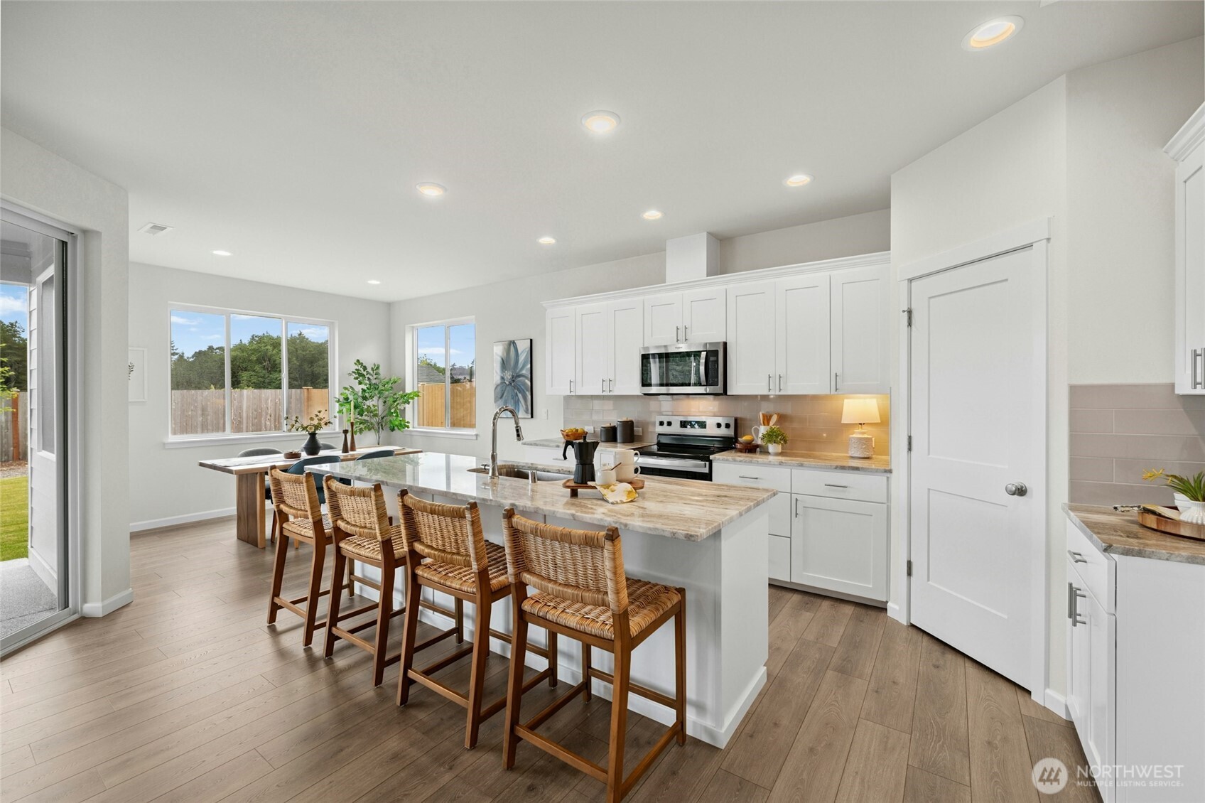14712 18th Avenue Property Photo 5