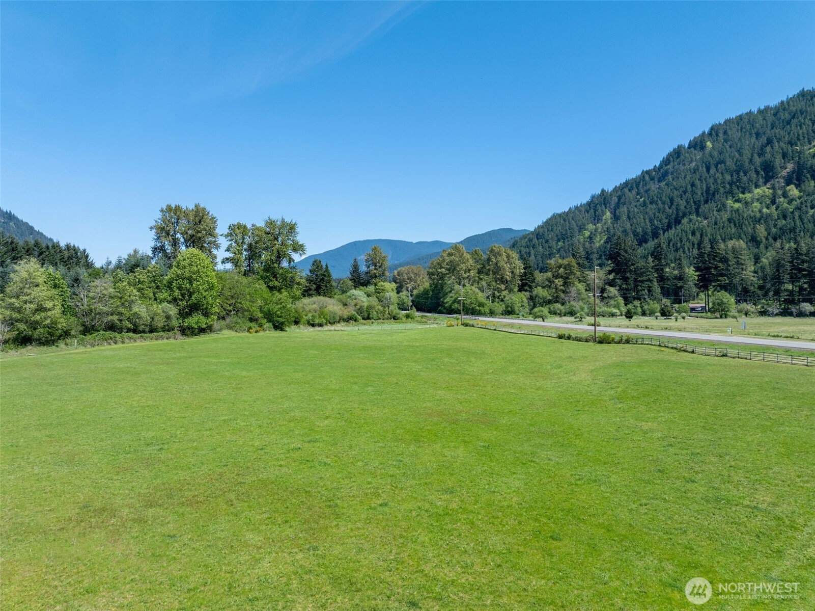 12087 Us Highway 12 Property Photo 8