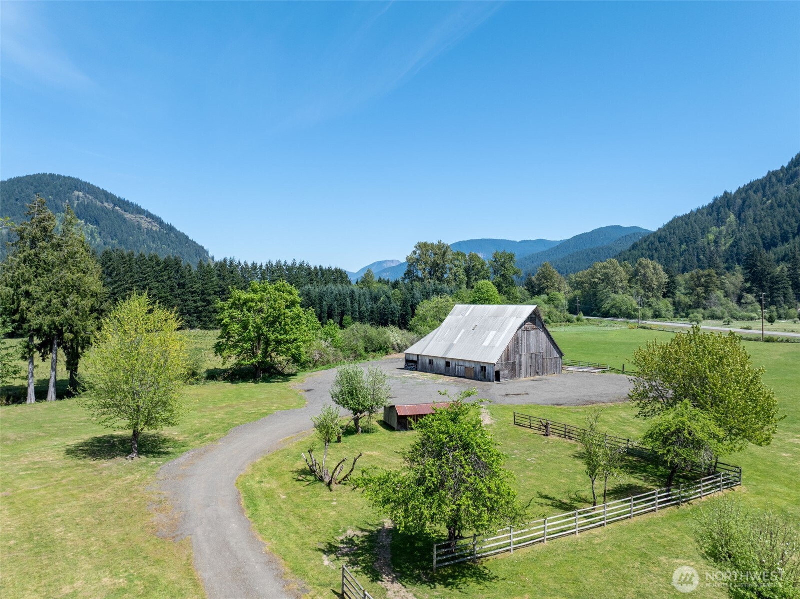 12087 Us Highway 12 Property Photo 9