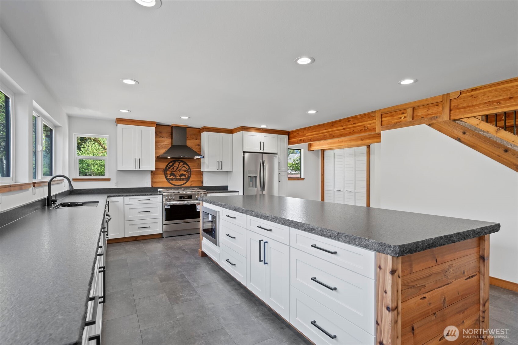 12087 Us Highway 12 Property Photo 19