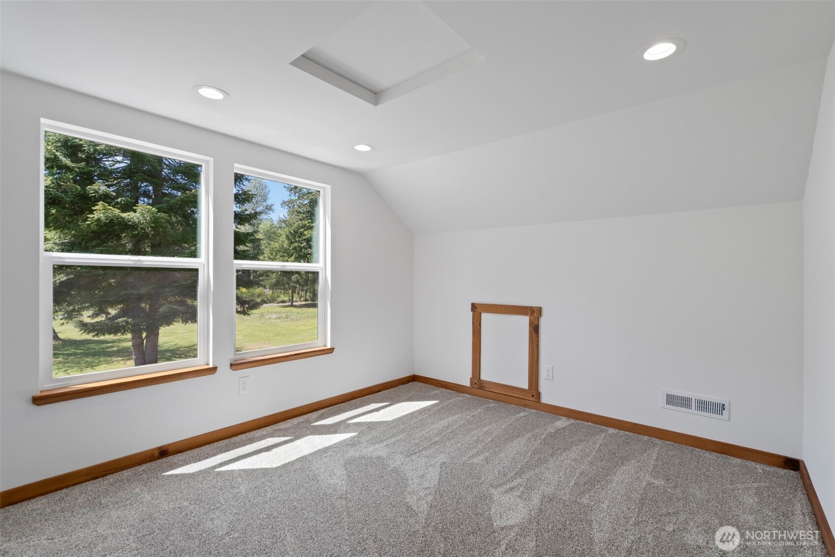 12087 Us Highway 12 Property Photo 31