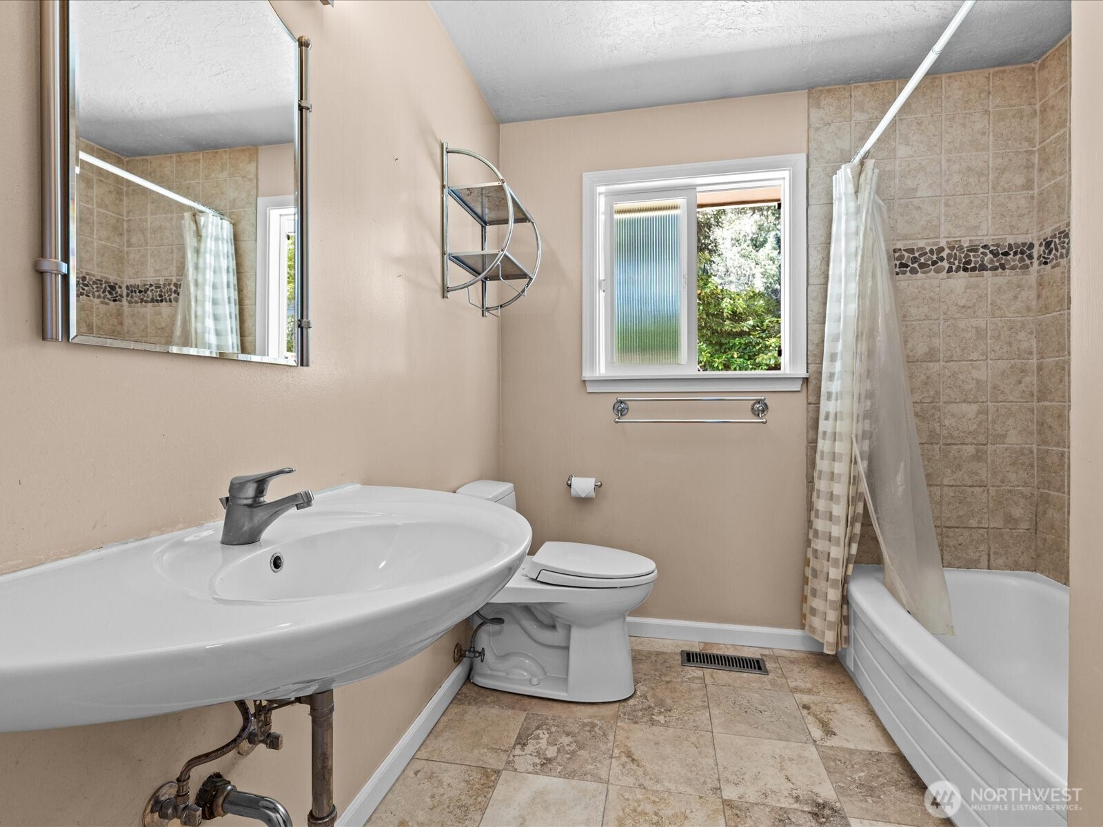 10610 Ne 190th Street Property Photo 13