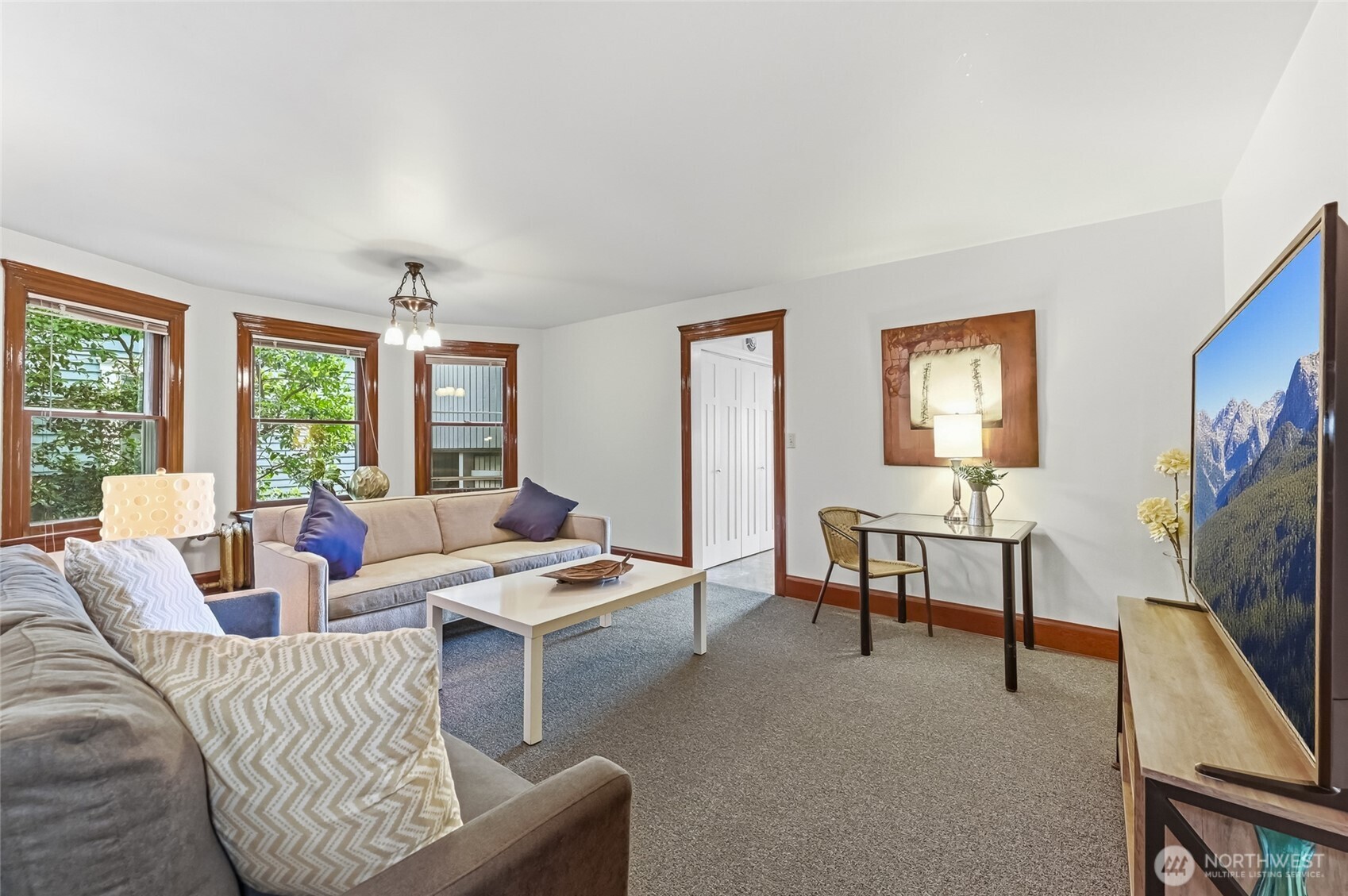 2025 Boylston Avenue Property Photo 26