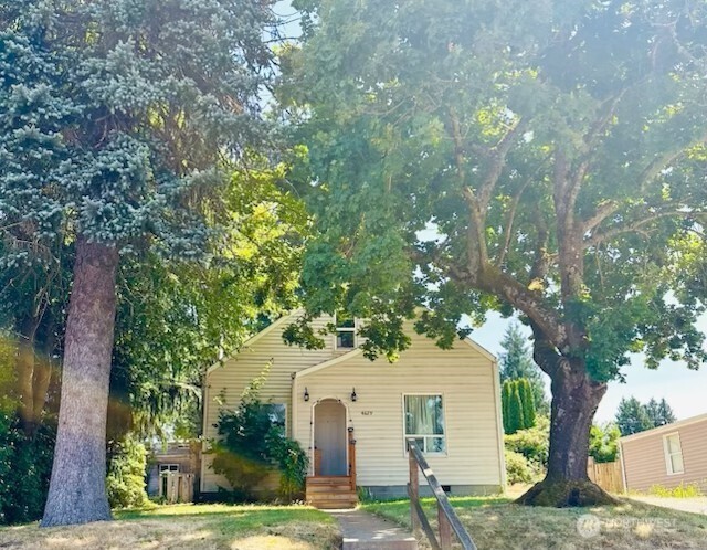 4829 S L Street Property Photo 1