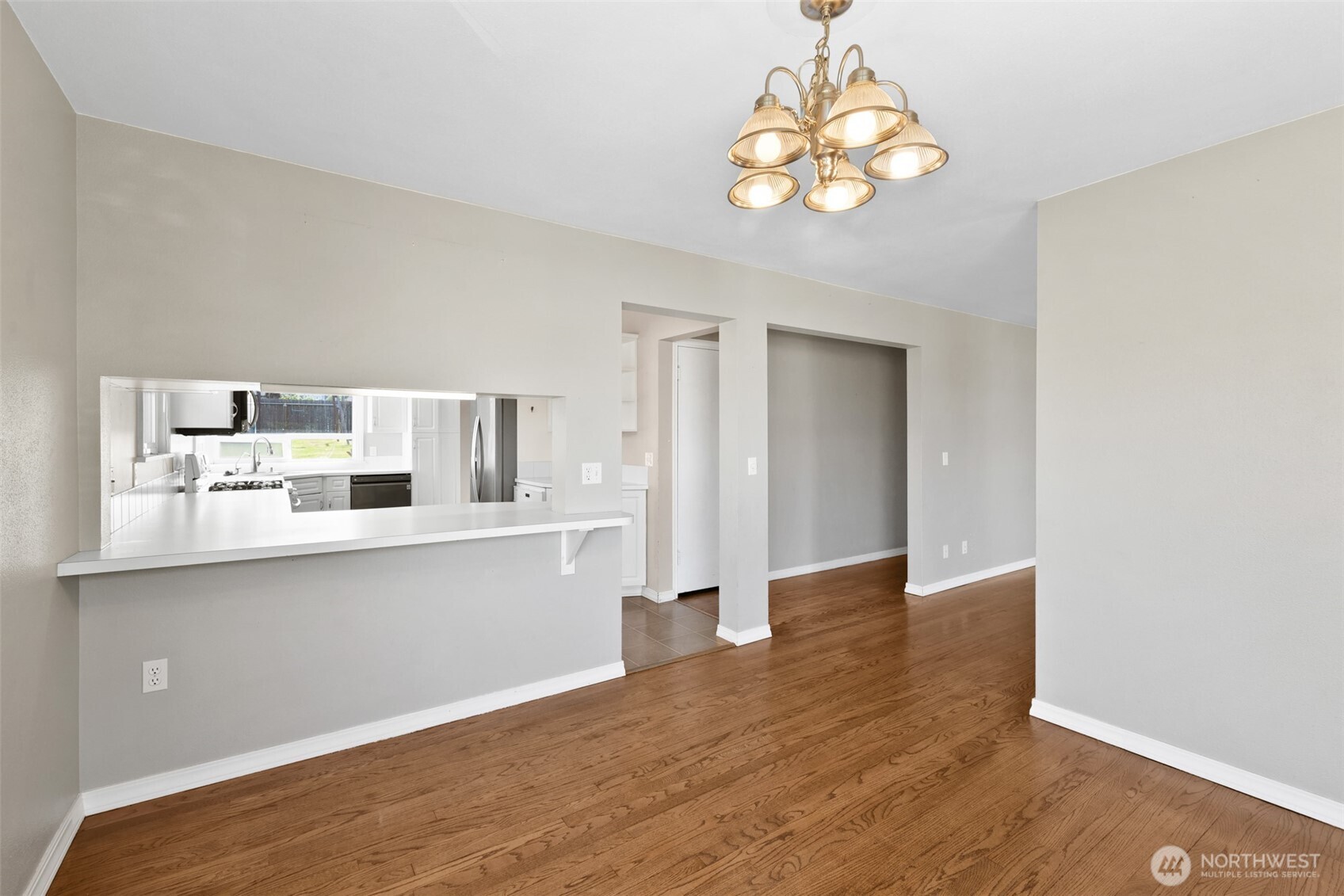126 W 14th Street Property Photo 6