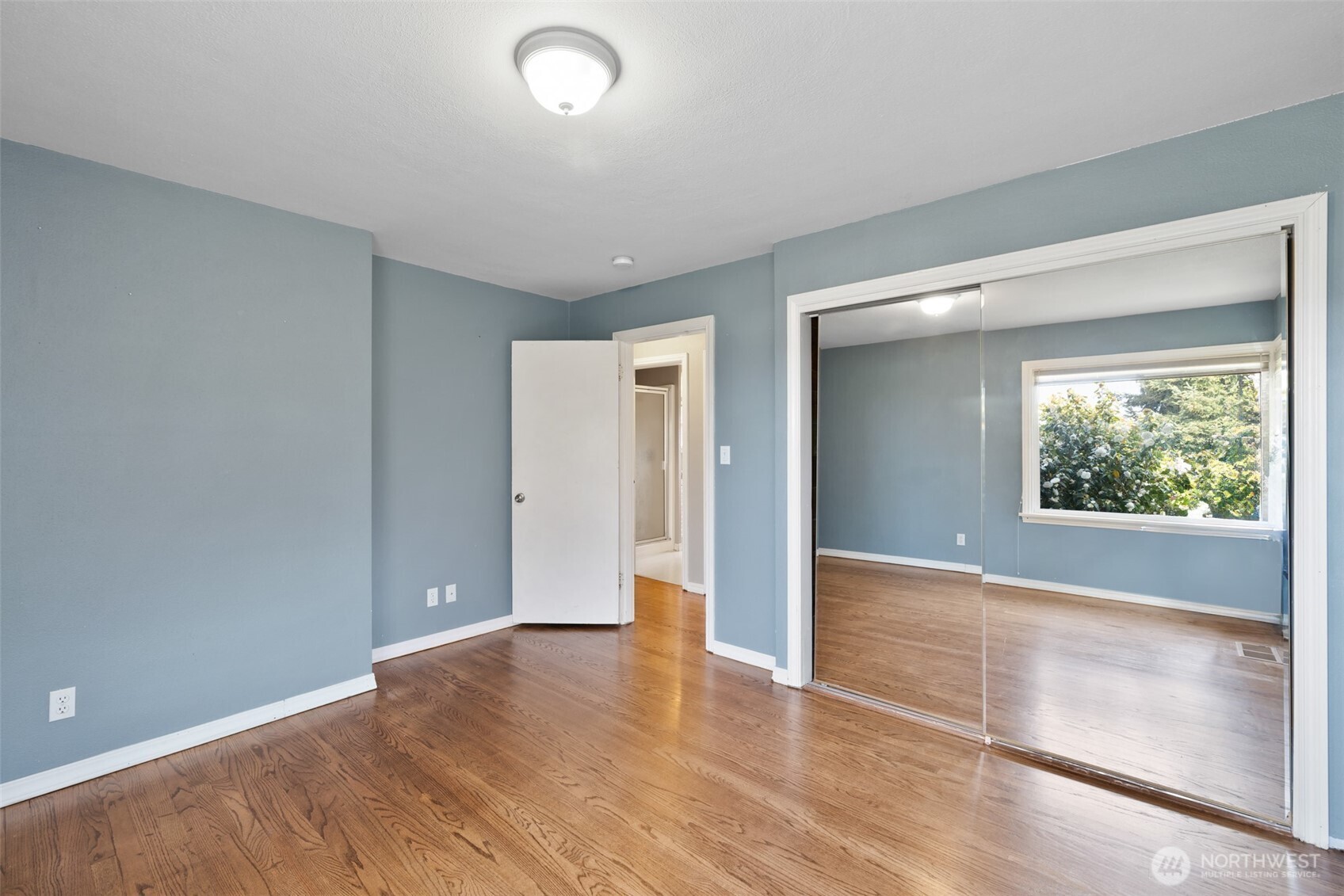 126 W 14th Street Property Photo 14