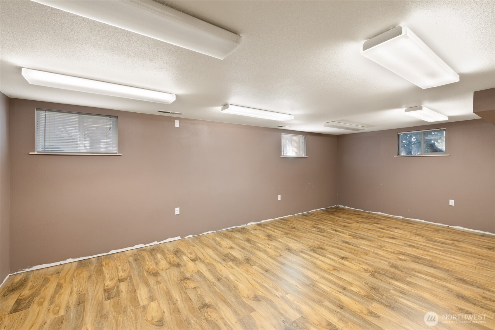 126 W 14th Street Property Photo 23