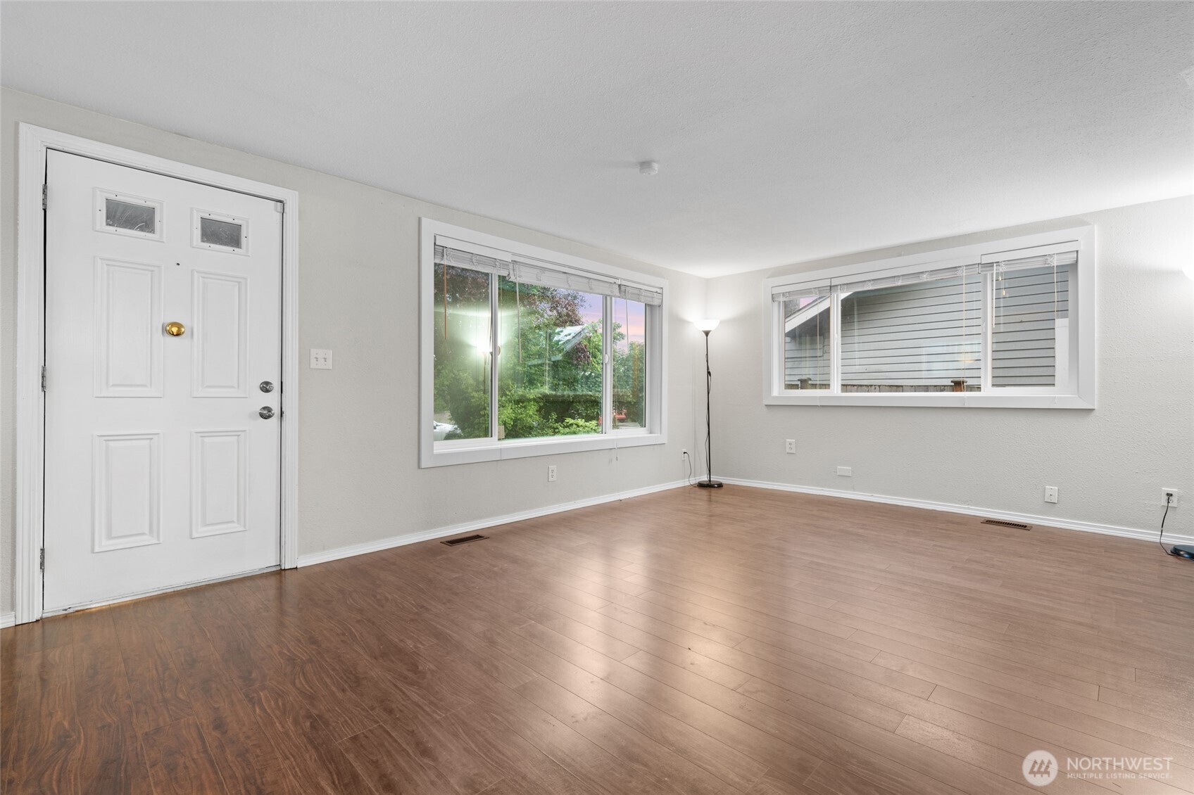 918 Maple Street Property Photo 3