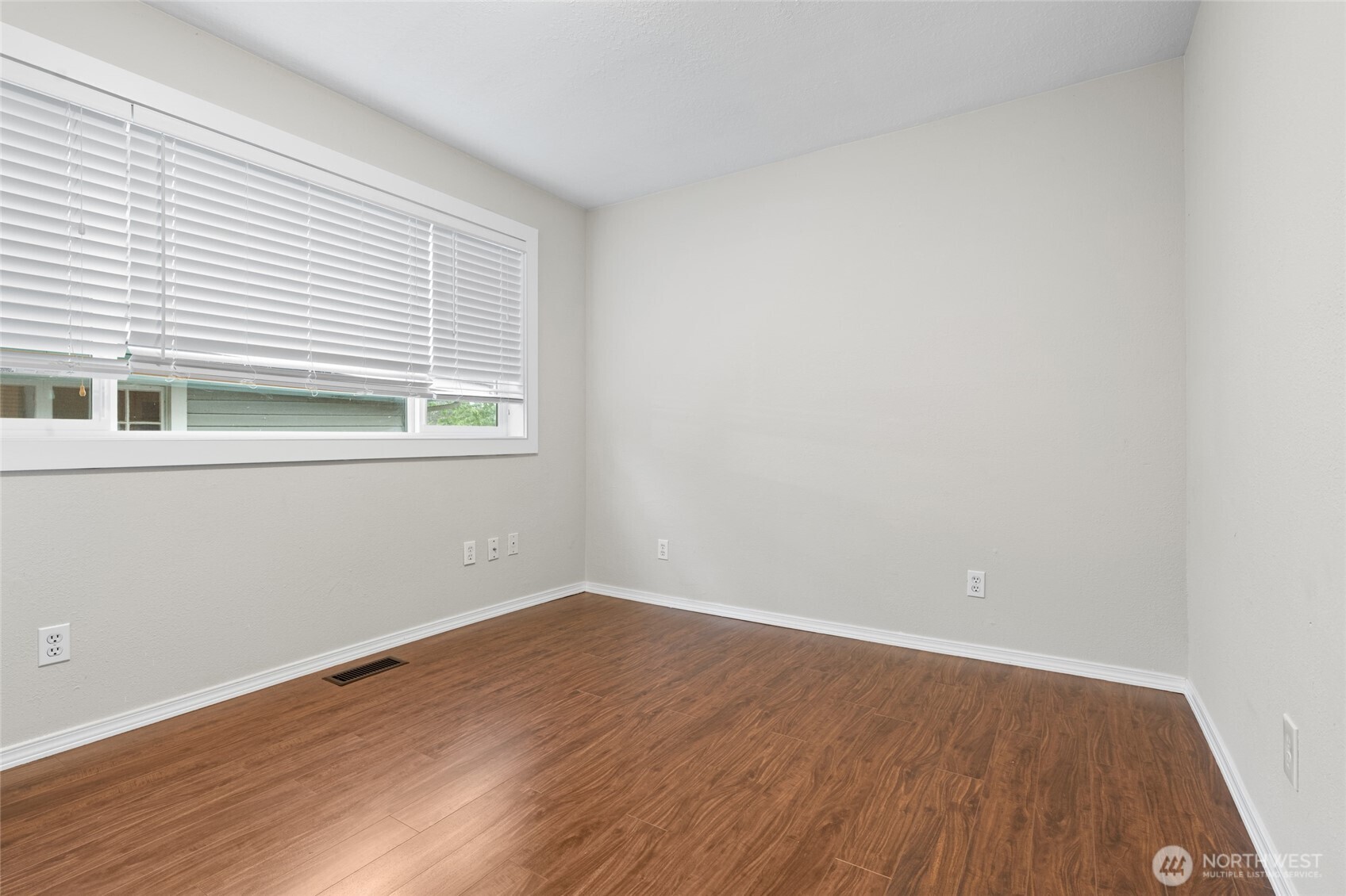 918 Maple Street Property Photo 12