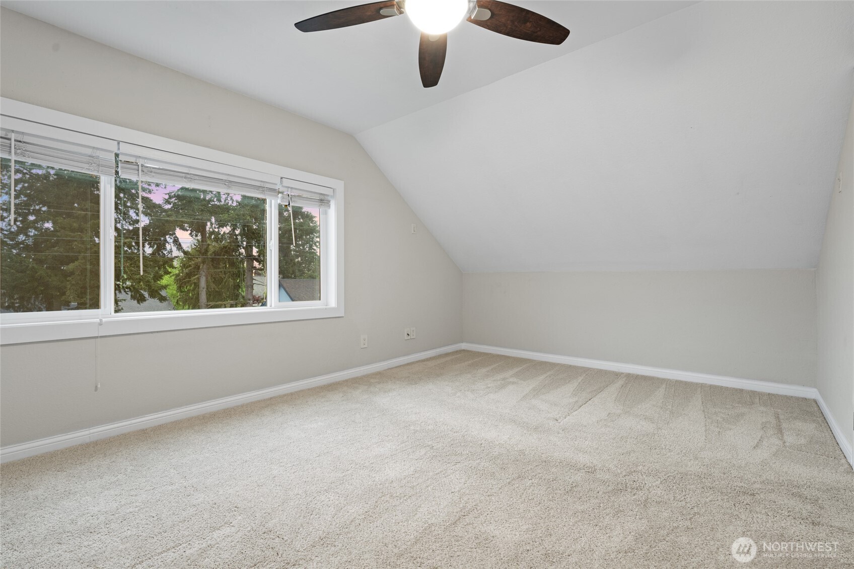 918 Maple Street Property Photo 25