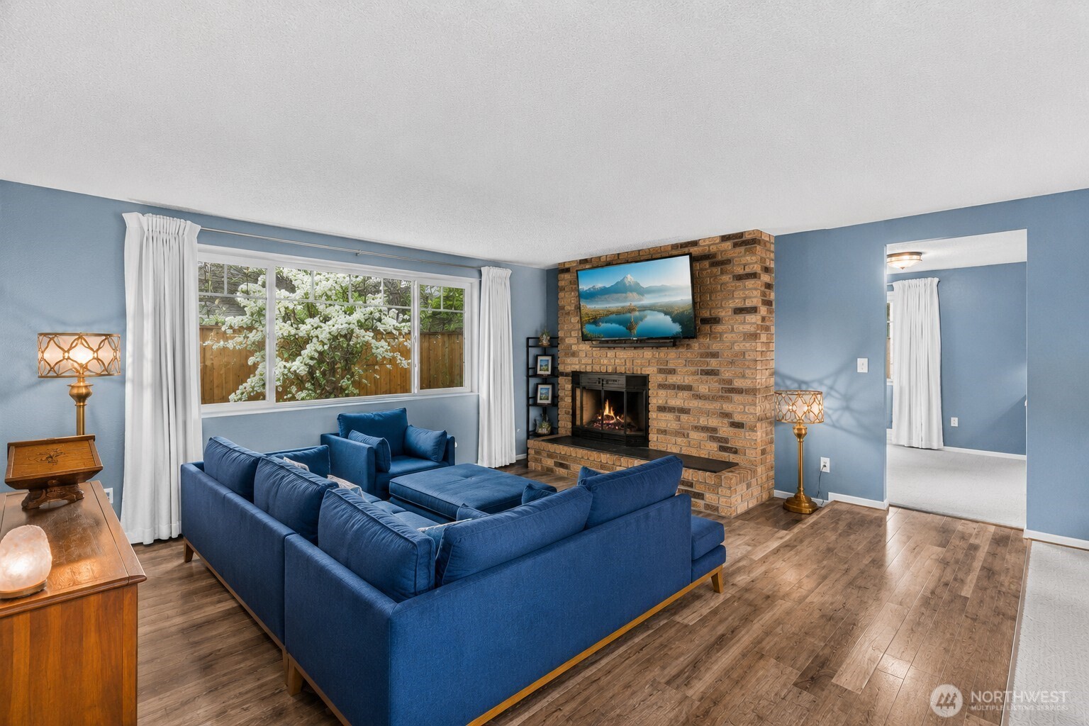 3102 60th Loop Property Photo 5