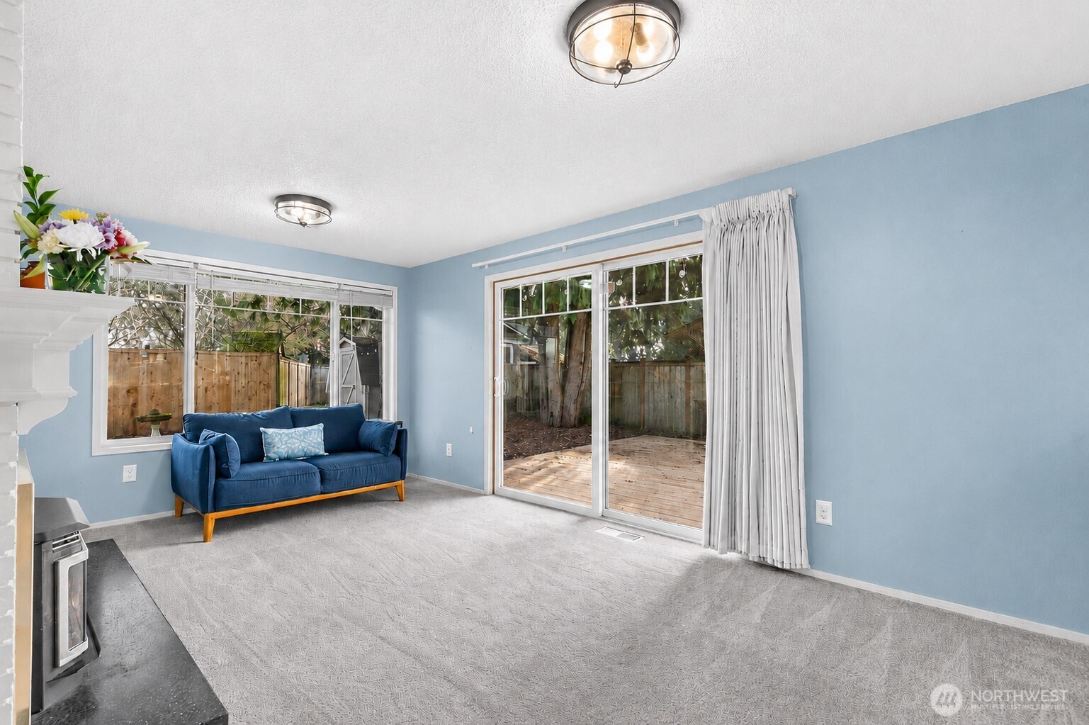 3102 60th Loop Property Photo 13