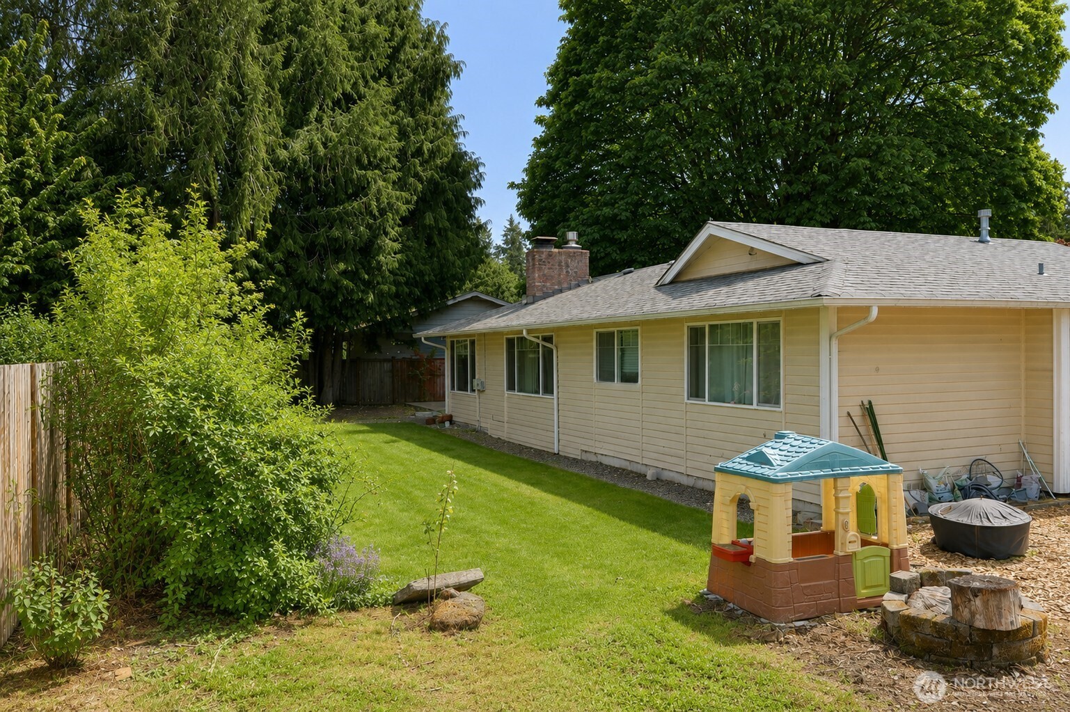 3102 60th Loop Property Photo 17