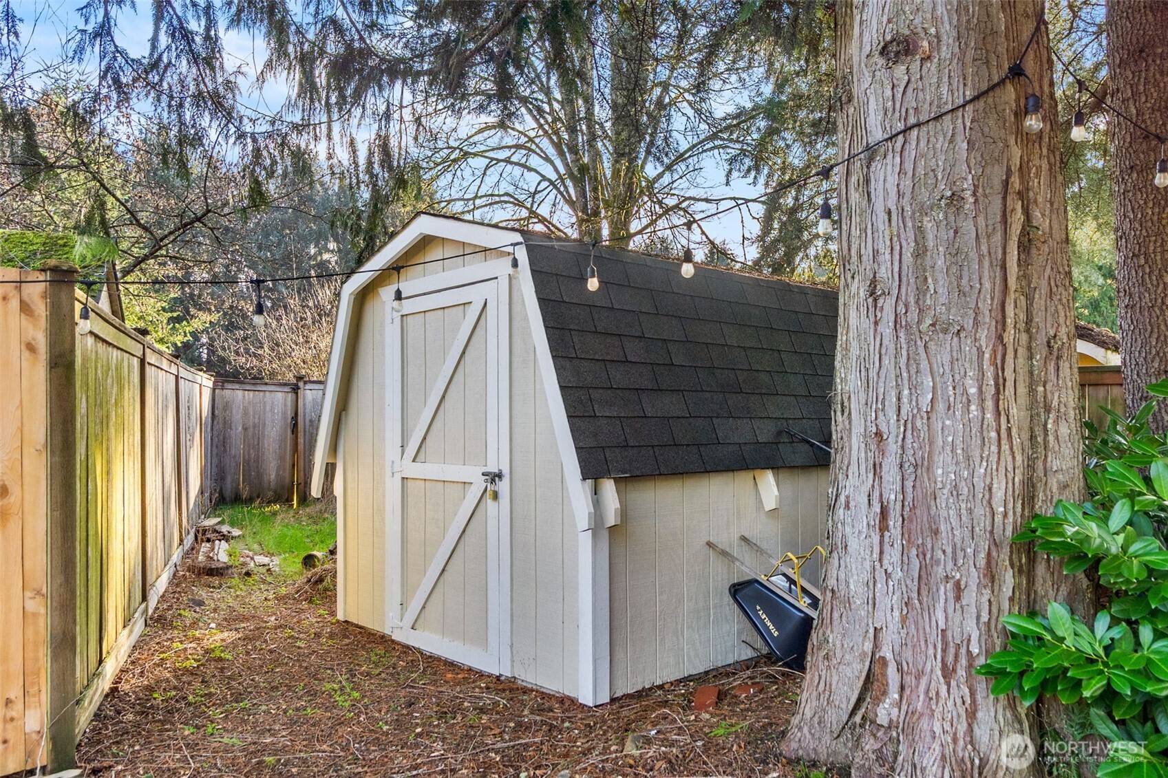 3102 60th Loop Property Photo 26