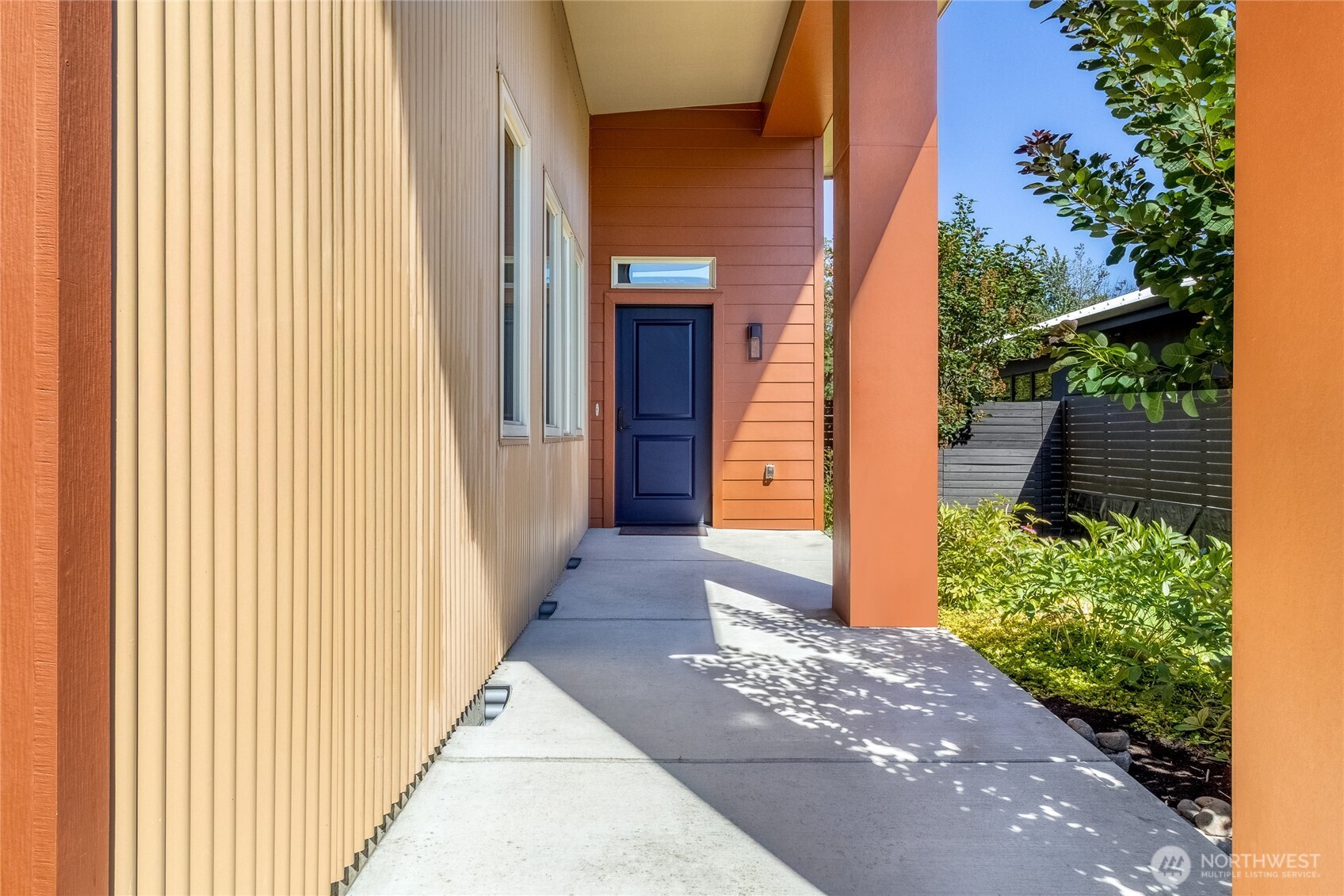 2111 Paramount Street Property Photo 2