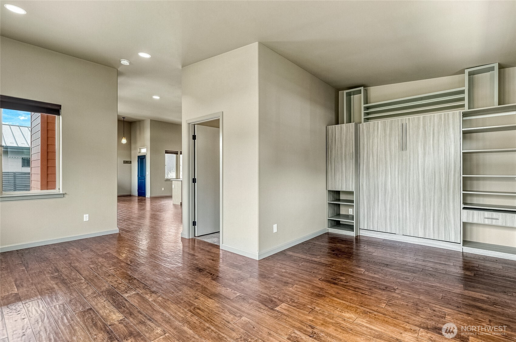 2111 Paramount Street Property Photo 28